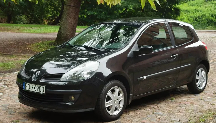 samochody osobowe Renault Clio cena 8900 przebieg: 162730, rok produkcji 2006 z Poznań